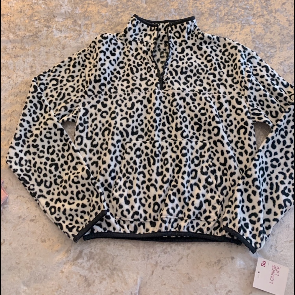 Cheetah pullover